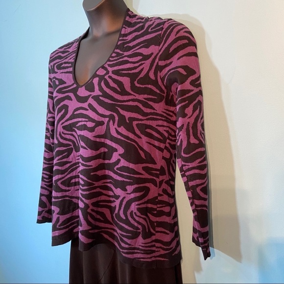 Dana Buchman  animal print sweater - Picture 2 of 6